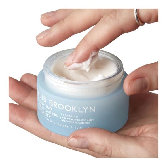 Ellis Brooklyn NIB Satisfying Skin Caring Moisturizer Demi Blur Finish Vanilla - Picture 12 of 16